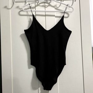Soft black bodysuit 🖤
